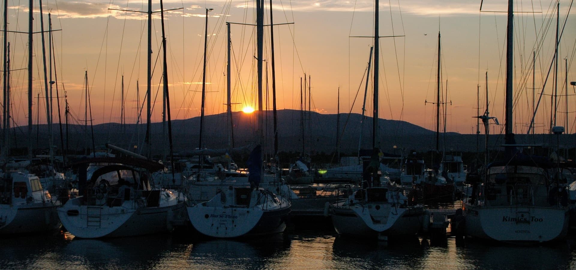 Private port transfers in Athens